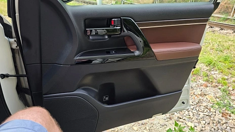 Toyota Land Cruiser, 2016г, полный привод, автомат