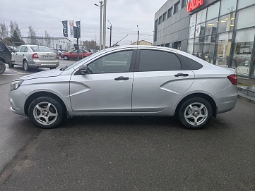 Lada (ВАЗ) Vesta, 2016г, передний привод, механика