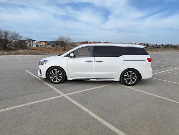 Kia Carnival, 2019г, передний привод, автомат