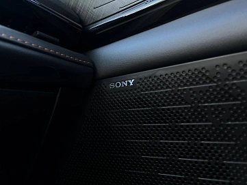 Changan UNI-V, 2023г, передний привод, робот