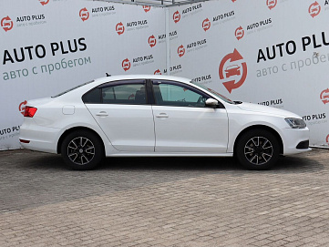 Volkswagen Jetta, 2014г, передний привод, автомат