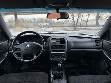 Hyundai Sonata, 2005г, передний привод, механика
