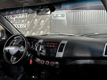 Peugeot 4007, 2012г, полный привод, вариатор