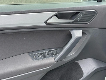 Volkswagen Tiguan, 2021г, полный привод, робот