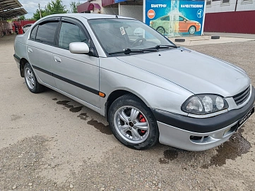 Toyota Avensis, 1999г, передний привод, механика