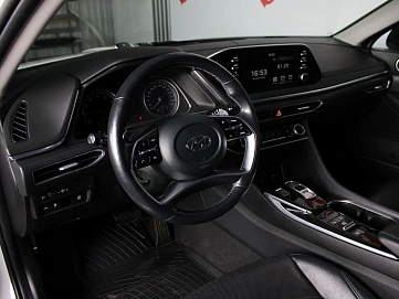 Hyundai Sonata, 2021г., передний привод, автомат