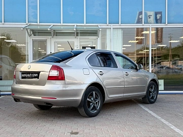 Skoda Octavia, 2012г, передний привод, механика