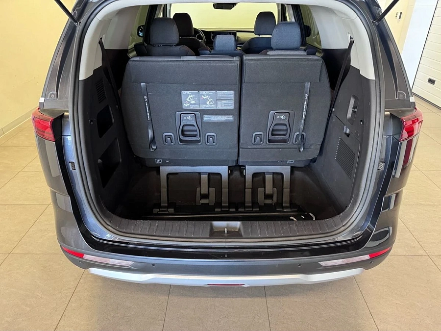 Kia Carnival, 2021г., передний привод, автомат