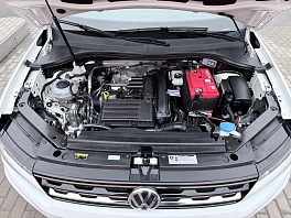 Volkswagen Tiguan, 2019г, передний привод, робот