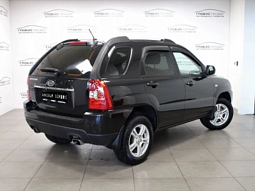 Kia Sportage, 2009г, передний привод, механика
