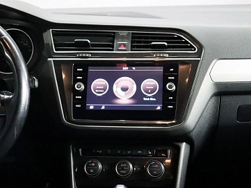 Volkswagen Tiguan, 2017г, полный привод, автомат
