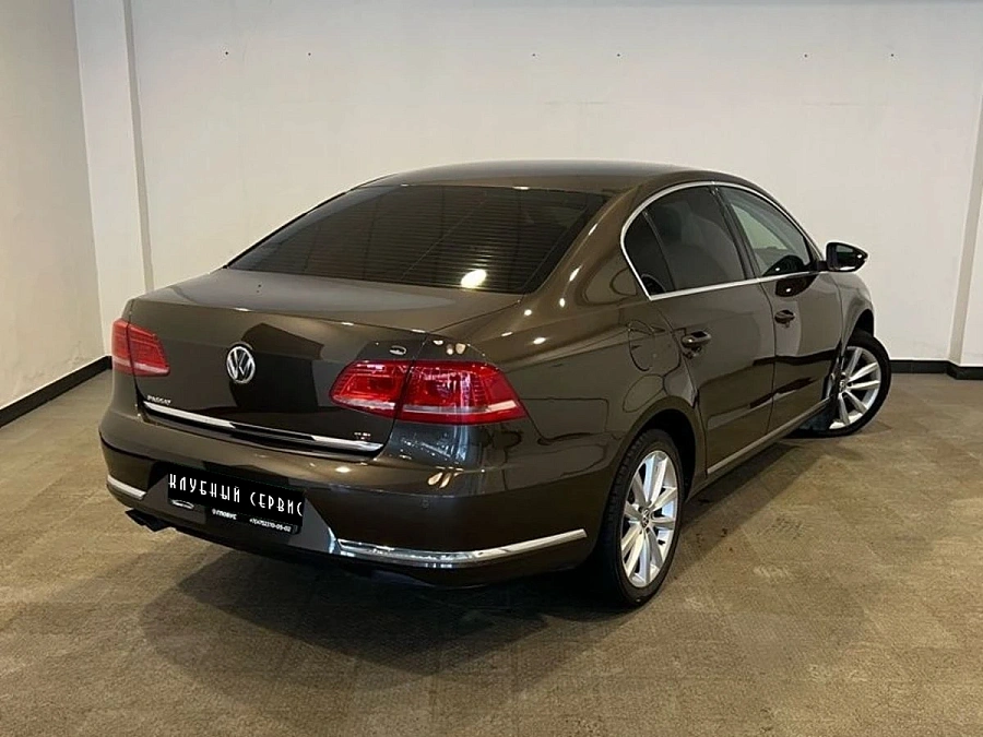 Volkswagen Passat, 2012г., передний привод, автомат