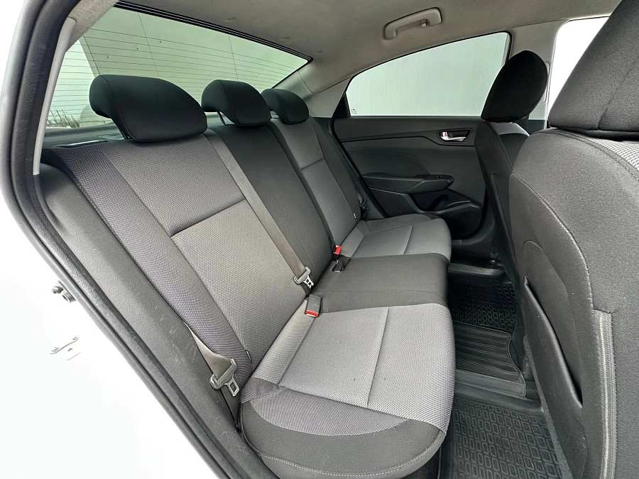 Hyundai Solaris, 2019г., передний привод, автомат
