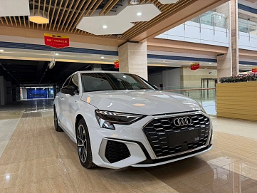 Audi A3, 2021г, передний привод, автомат