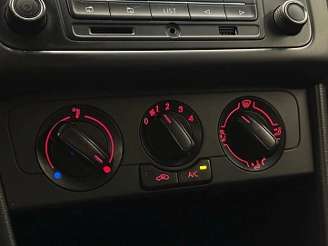 Volkswagen Polo, 2019г, передний привод, механика