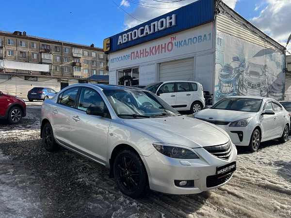 Mazda 3, 2007г., передний привод, механика