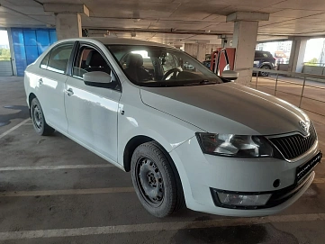 Skoda Rapid, 2015г, передний привод, автомат
