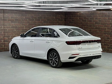 Geely Emgrand, 2024г