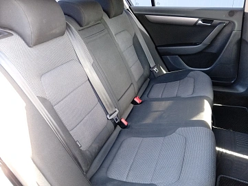 Volkswagen Passat, 2012г, передний привод, робот