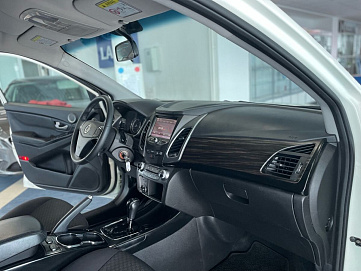 SsangYong Actyon, 2014г, передний привод, автомат