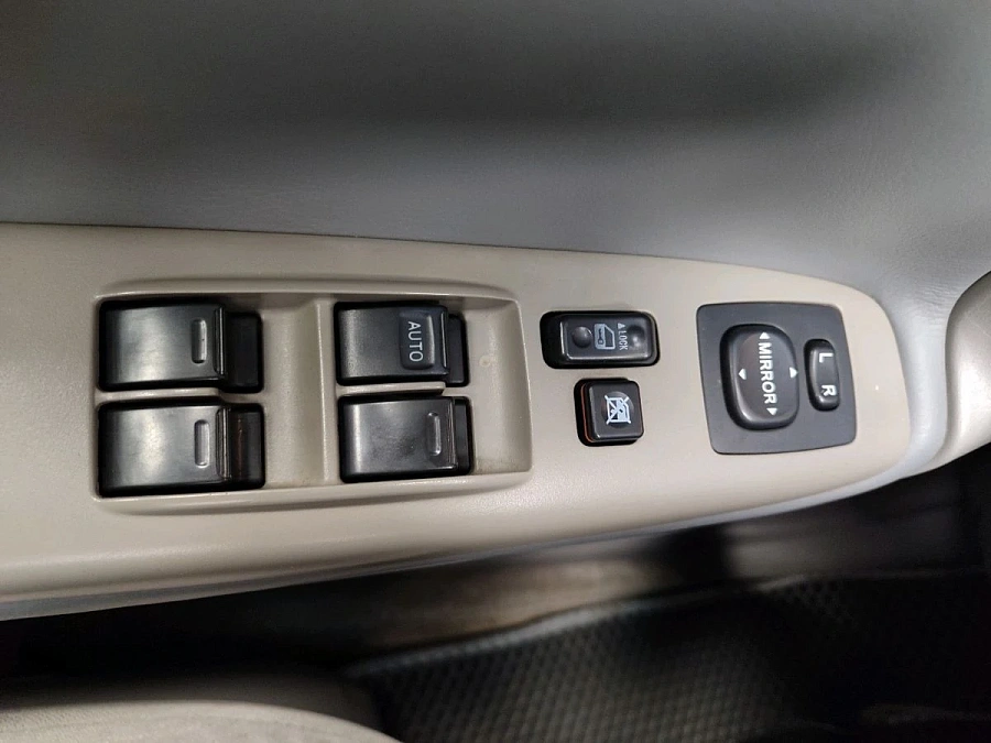 Toyota Camry, 2001г., передний привод, автомат