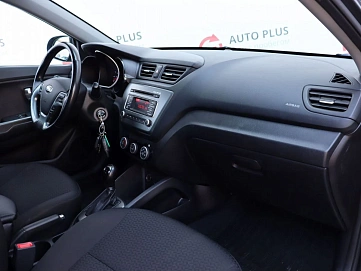 Kia Rio, 2015г, передний привод, автомат