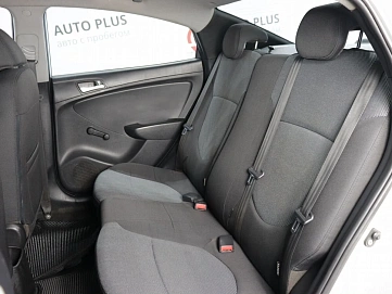 Hyundai Solaris, 2012г, передний привод, механика