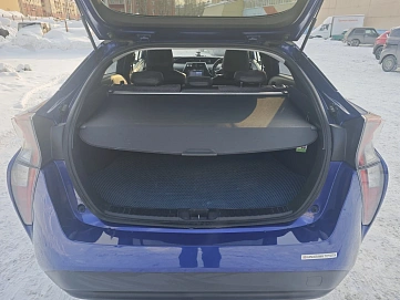 Toyota Prius, 2016г, полный привод, автомат