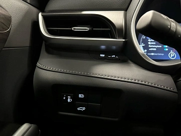 Toyota Highlander, 2025г, полный привод, автомат