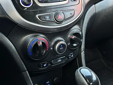 Hyundai Solaris, 2014г, передний привод, автомат