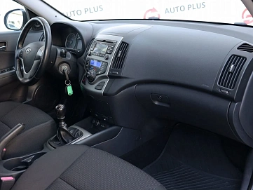 Hyundai i30, 2009г, передний привод, механика
