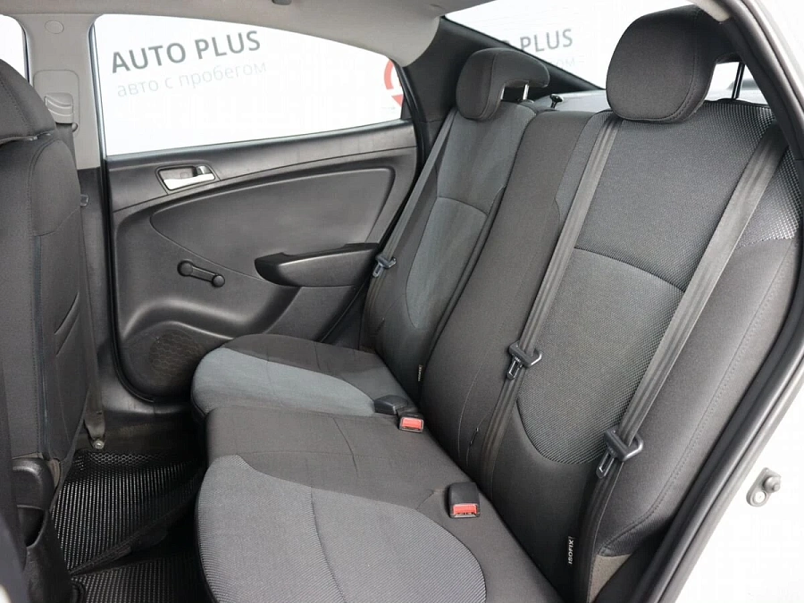 Hyundai Solaris, 2012г., передний привод, механика