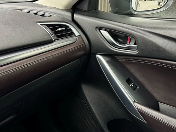 Mazda 6, 2015г, передний привод, автомат