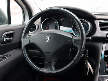 Peugeot 3008, 2012г, передний привод, механика