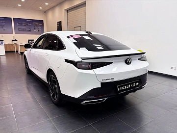 Changan Lamore, 2023г, передний привод, робот