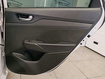 Hyundai Solaris, 2021г, передний привод, автомат