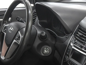 Hyundai Solaris, 2012г, передний привод, механика