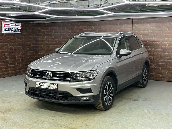 Volkswagen Tiguan, 2019г., полный привод, робот