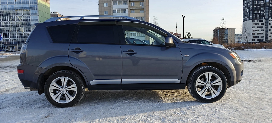 Mitsubishi Outlander, 2008г., полный привод, автомат