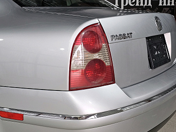 Volkswagen Passat, 2005г, передний привод, автомат