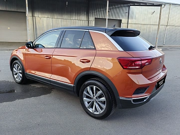 Volkswagen T-Roc, 2018г, полный привод, робот