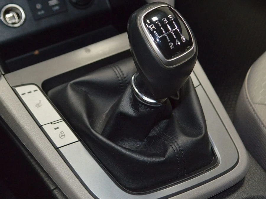 Hyundai Elantra, 2020г., передний привод, механика