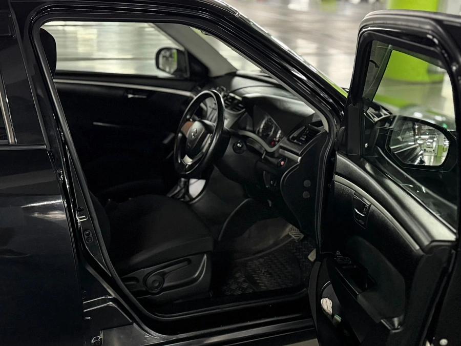 Suzuki Swift, 2014г., передний привод, вариатор