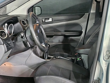 Ford Focus, 2010г, передний привод, механика
