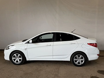Hyundai Solaris, 2013г., передний привод, автомат