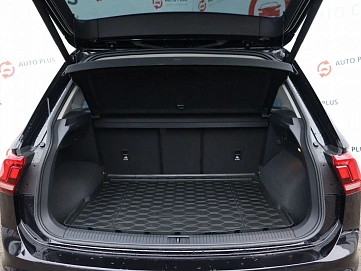 Volkswagen Tiguan, 2020г, передний привод, робот