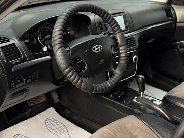 Hyundai Sonata, 2006г, передний привод, автомат