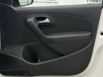 Volkswagen Polo, 2020г., передний привод, механика