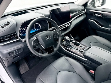 Toyota Highlander, 2025г, полный привод, автомат