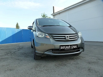 Honda Freed, 2010г, передний привод, вариатор